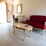 Borgo Rossi * La Strada