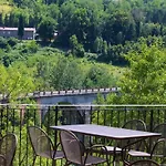 Borgo Rossi Farm stay La Strada