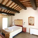Borgo Rossi Farm stay La Strada