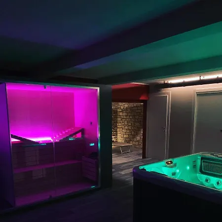 Borgo Rossi * La Strada